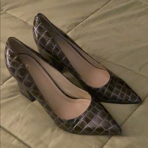 Marc Fisher pointy toe pumps